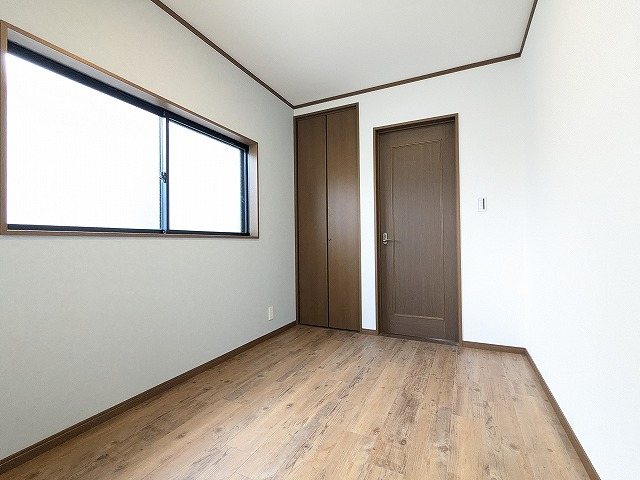大阪府枚方市東香里３丁目 内観写真（リビング以外の居室）