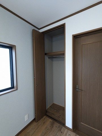 大阪府枚方市東香里３丁目 内観写真（収納）