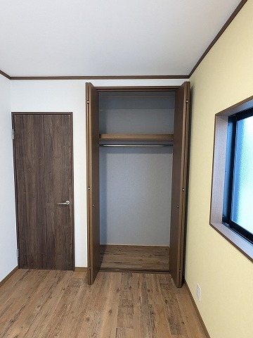 大阪府枚方市東香里３丁目 内観写真（収納）