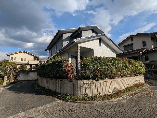 大阪府交野市星田西３丁目 現地写真（前面道路含む現地写真）