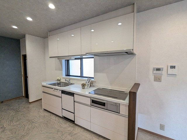 大阪府交野市星田西３丁目 内観写真（キッチン）