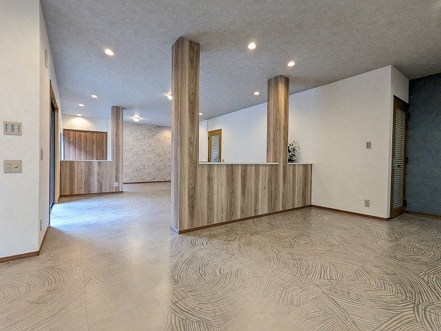 大阪府交野市星田西３丁目 内観写真（リビング）