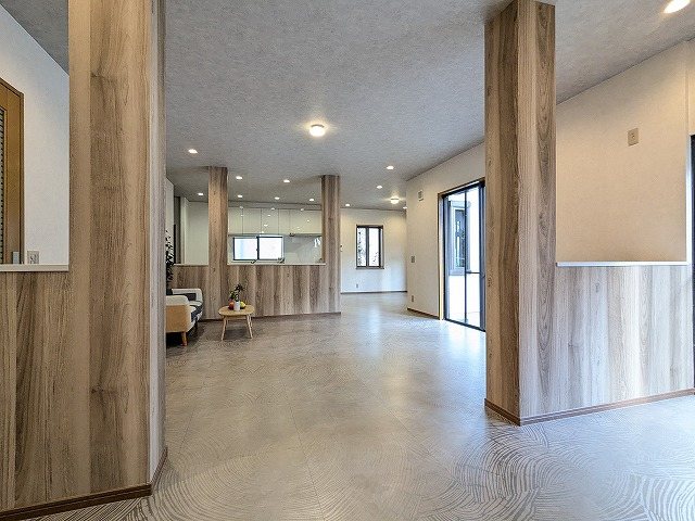大阪府交野市星田西３丁目 内観写真（リビング）