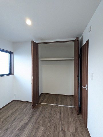 大阪府枚方市小倉東町 内観写真（収納）