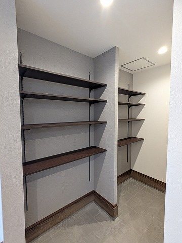 大阪府枚方市小倉東町 現地写真（玄関）