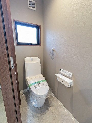 大阪府枚方市小倉東町 内観写真（トイレ）