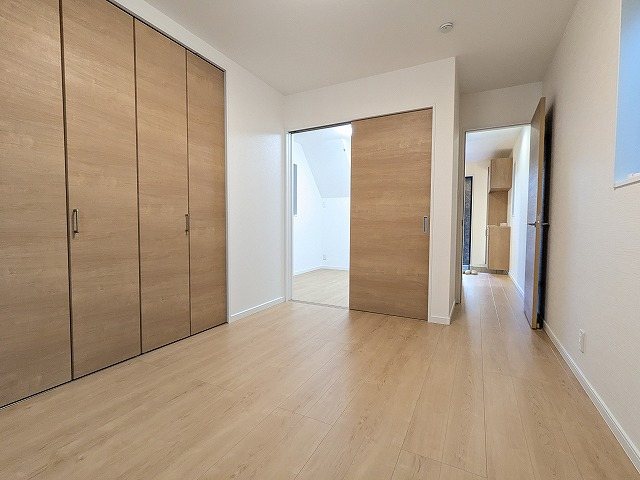 大阪府枚方市宮之阪４丁目 内観写真（リビング以外の居室）