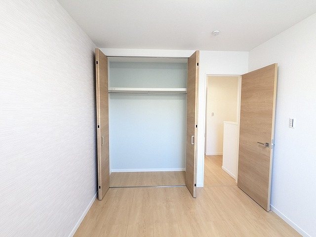 大阪府枚方市宮之阪４丁目 内観写真（収納）