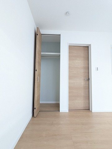 大阪府枚方市宮之阪４丁目 内観写真（収納）