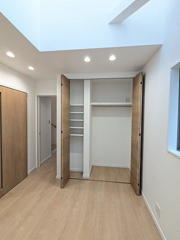 大阪府枚方市宮之阪４丁目 内観写真（収納）