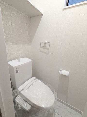 大阪府枚方市宮之阪４丁目 内観写真（トイレ）
