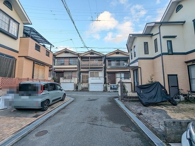 大阪府枚方市東山１丁目 現地写真（前面道路含む現地写真）
