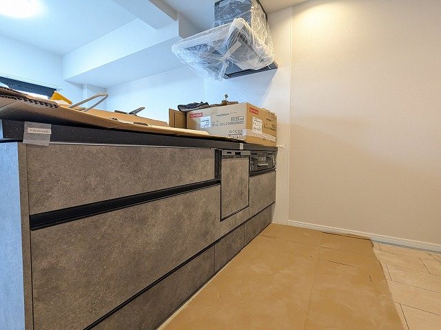 大阪府枚方市東山１丁目 内観写真（キッチン）