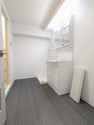 大阪府枚方市山之上北町 内観写真（洗面台・洗面所）