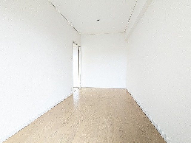 大阪府枚方市山之上北町 内観写真（リビング以外の居室）