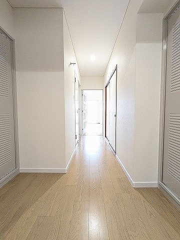 大阪府枚方市山之上北町 現地写真（玄関）