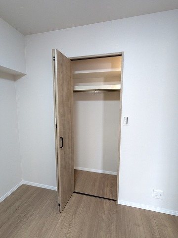 大阪府枚方市山之上北町 内観写真（収納）