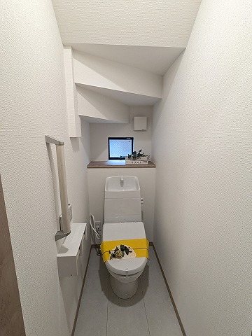 大阪府枚方市東香里１丁目 内観写真（トイレ）