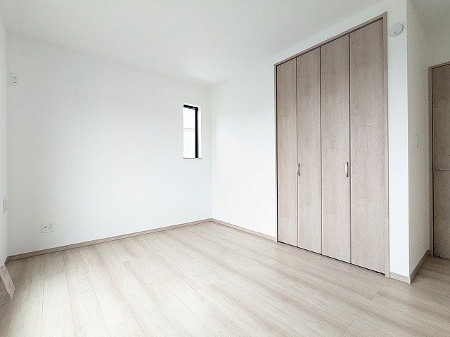 大阪府枚方市東香里１丁目 内観写真（リビング以外の居室）