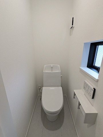 大阪府枚方市東香里１丁目 内観写真（トイレ）