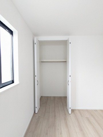 大阪府枚方市東香里１丁目 内観写真（収納）