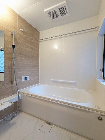 大阪府枚方市走谷１丁目 内観写真（浴室）