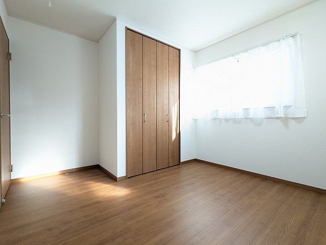 大阪府枚方市北中振４丁目 内観写真（リビング以外の居室）