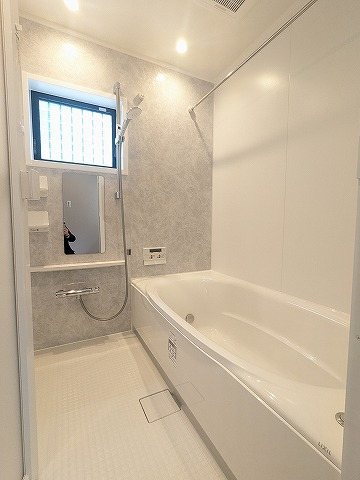 大阪府枚方市養父元町 内観写真（浴室）