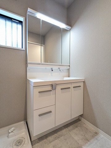 大阪府枚方市養父元町 内観写真（洗面台・洗面所）