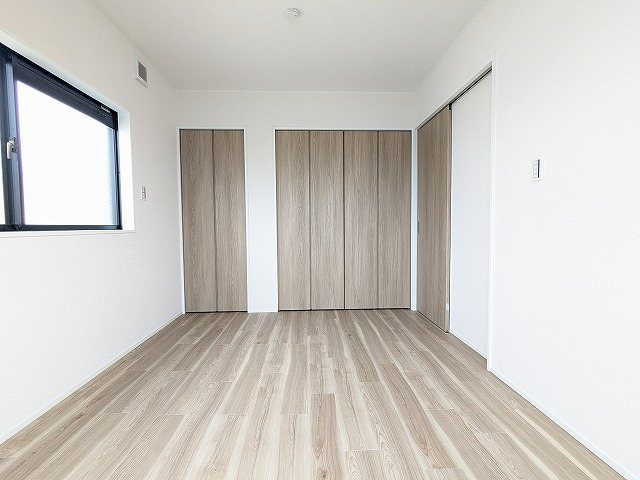 大阪府枚方市養父元町 内観写真（リビング以外の居室）
