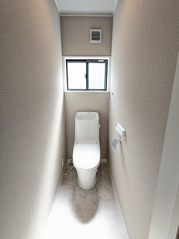 大阪府枚方市養父元町 内観写真（トイレ）