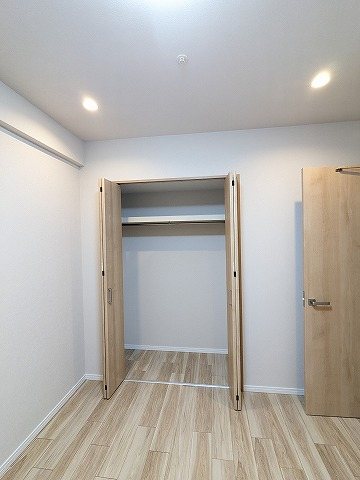 大阪府枚方市香里ケ丘７丁目 内観写真（収納）