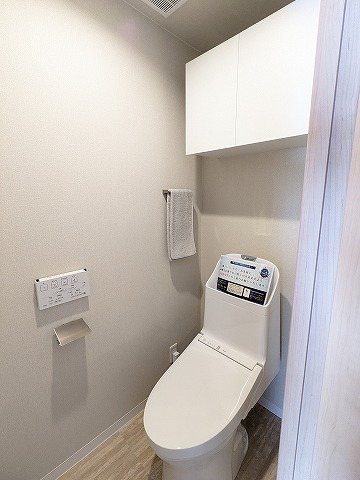 大阪府枚方市香里ケ丘７丁目 内観写真（トイレ）