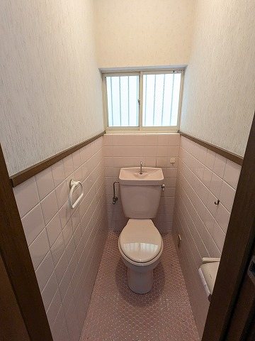 大阪府枚方市津田元町３丁目 内観写真（トイレ）