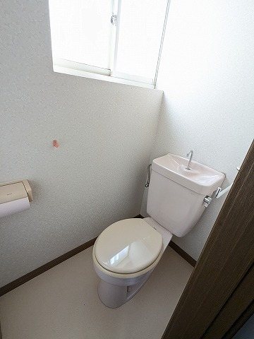 大阪府枚方市津田元町３丁目 内観写真（トイレ）