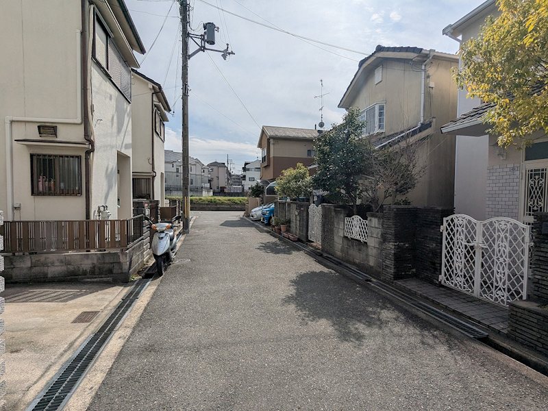 大阪府枚方市津田元町３丁目 現地写真（前面道路含む現地写真）