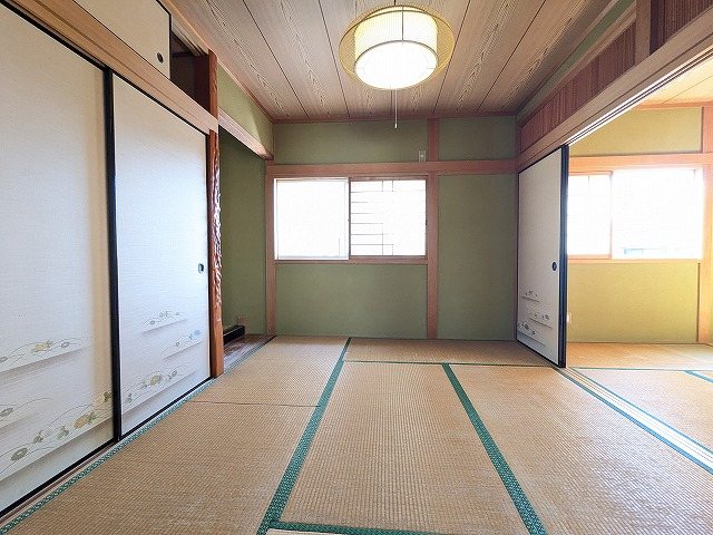 大阪府枚方市津田元町３丁目 内観写真（リビング以外の居室）