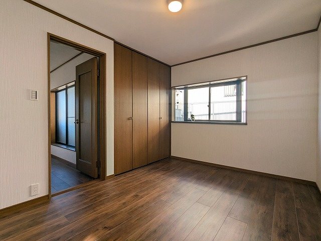 大阪府枚方市香里園東之町 内観写真（リビング以外の居室）