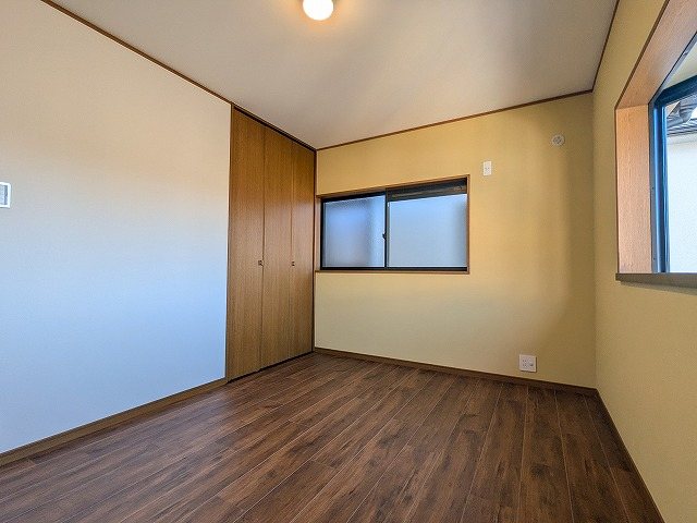 大阪府枚方市香里園東之町 内観写真（リビング以外の居室）