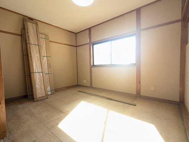 大阪府枚方市星丘３丁目 内観写真（リビング以外の居室）