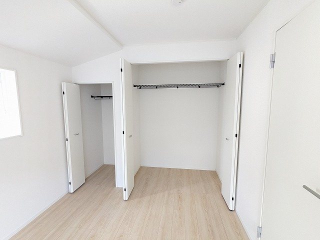 大阪府枚方市山之上西町 内観写真（収納）