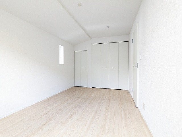 大阪府枚方市山之上西町 内観写真（リビング以外の居室）