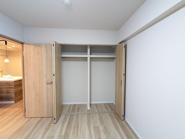 大阪府枚方市北中振１丁目 内観写真（収納）