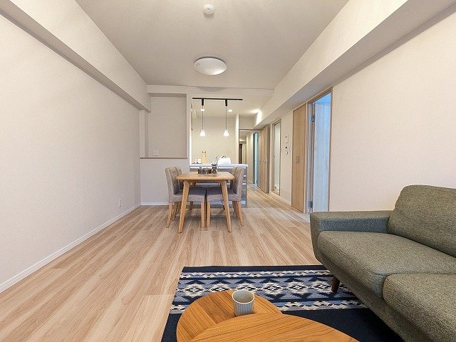 大阪府枚方市北中振１丁目 内観写真（リビング）