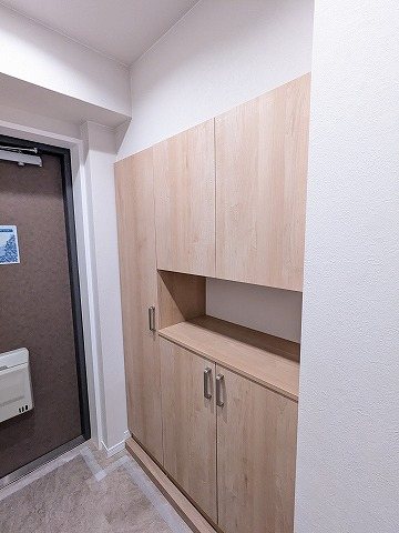 大阪府枚方市北中振１丁目 現地写真（玄関）