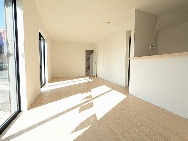 大阪府枚方市出口４丁目 内観写真（リビング）