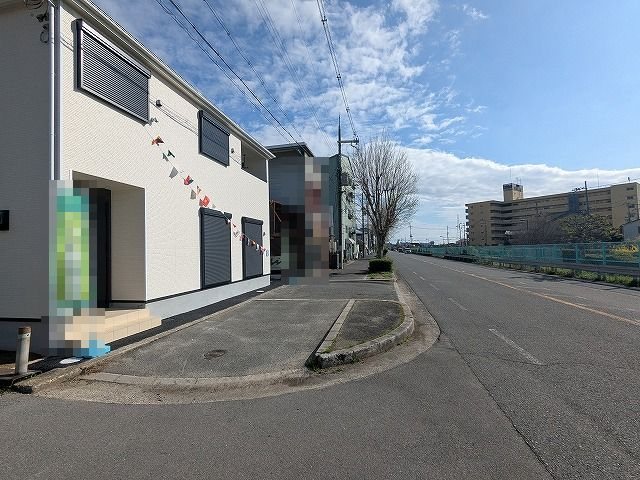 大阪府枚方市出口４丁目 現地写真（前面道路含む現地写真）