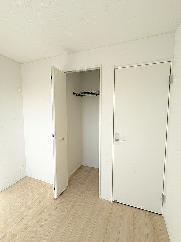 大阪府枚方市出口４丁目 内観写真（収納）