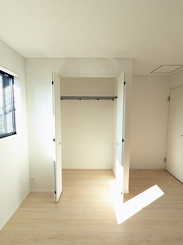 大阪府枚方市出口４丁目 内観写真（収納）