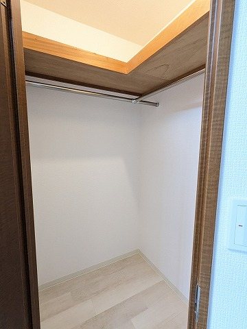 大阪府交野市私部西５丁目 内観写真（収納）